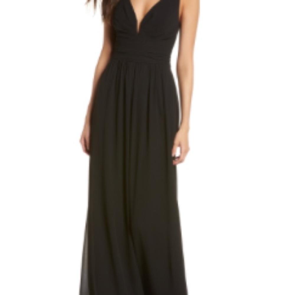 Lulu's Black V-Neck Maxi Dress